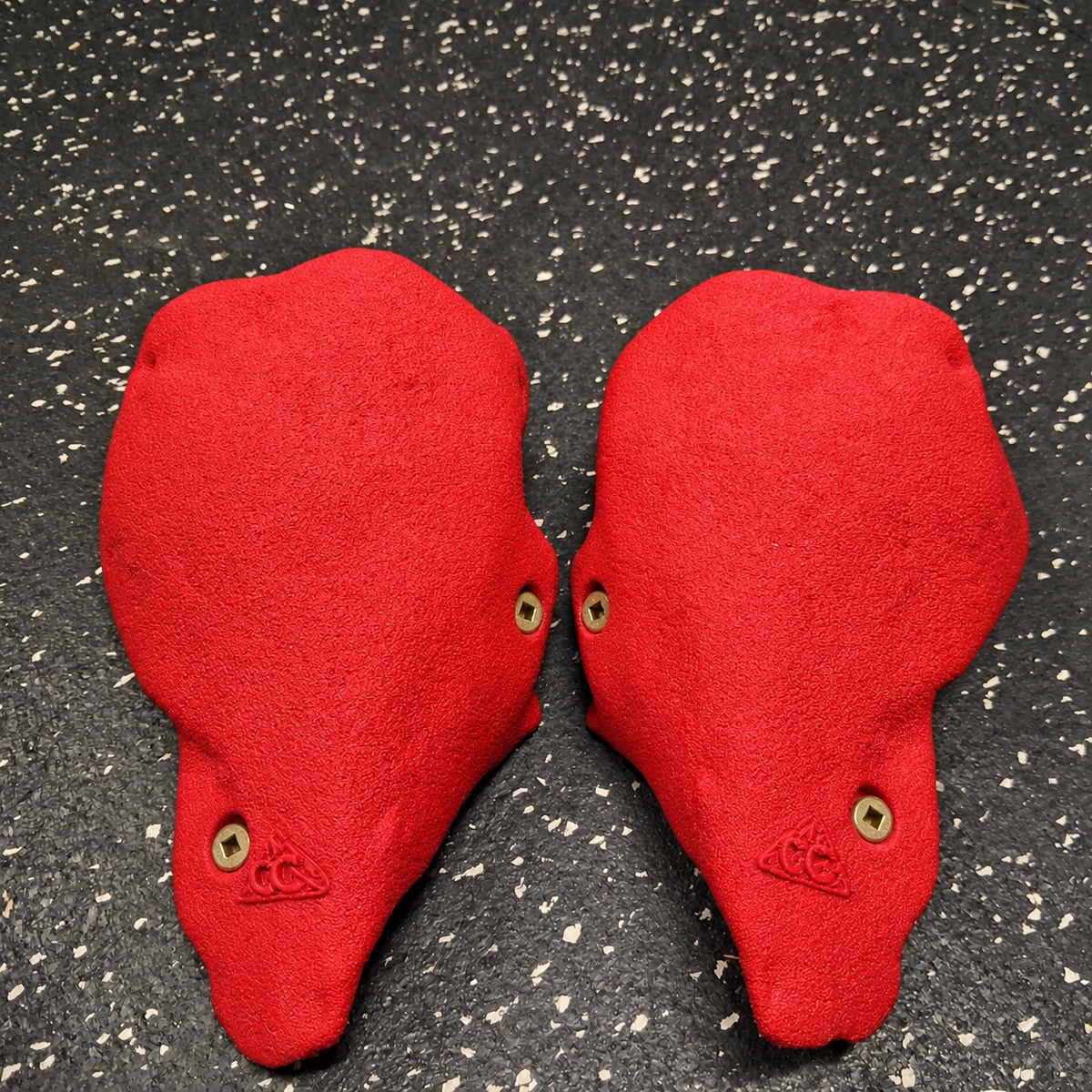 Pocket corner - Screw on Climbing hold - set of 2 - Starting at $40 CAD