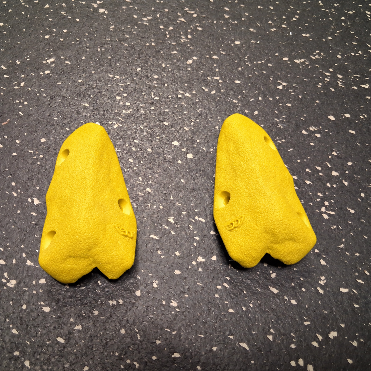 Small corner hold v1 - Screw on set of 2 - Starting at $16 CAD